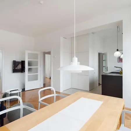 Levstikova Two-bedroom * Ljubljana